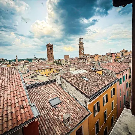 At Piazza Erbe Skyline View Free Parking *